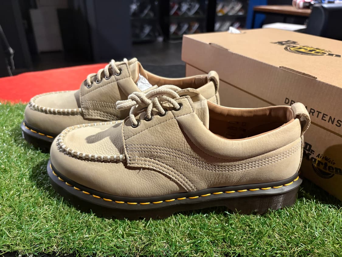 [새상품/270] 닥터마틴 로웰 정가이하 판매 상품이미지3