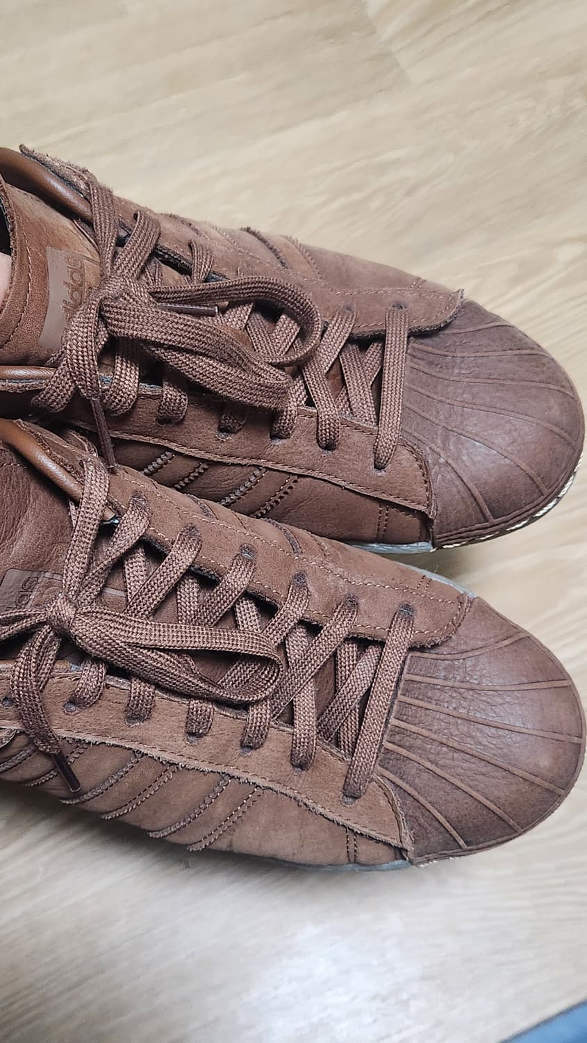 아디다스 슈퍼스타 82 프리러브 브라운 (ID2148) 스니커즈 상품이미지5