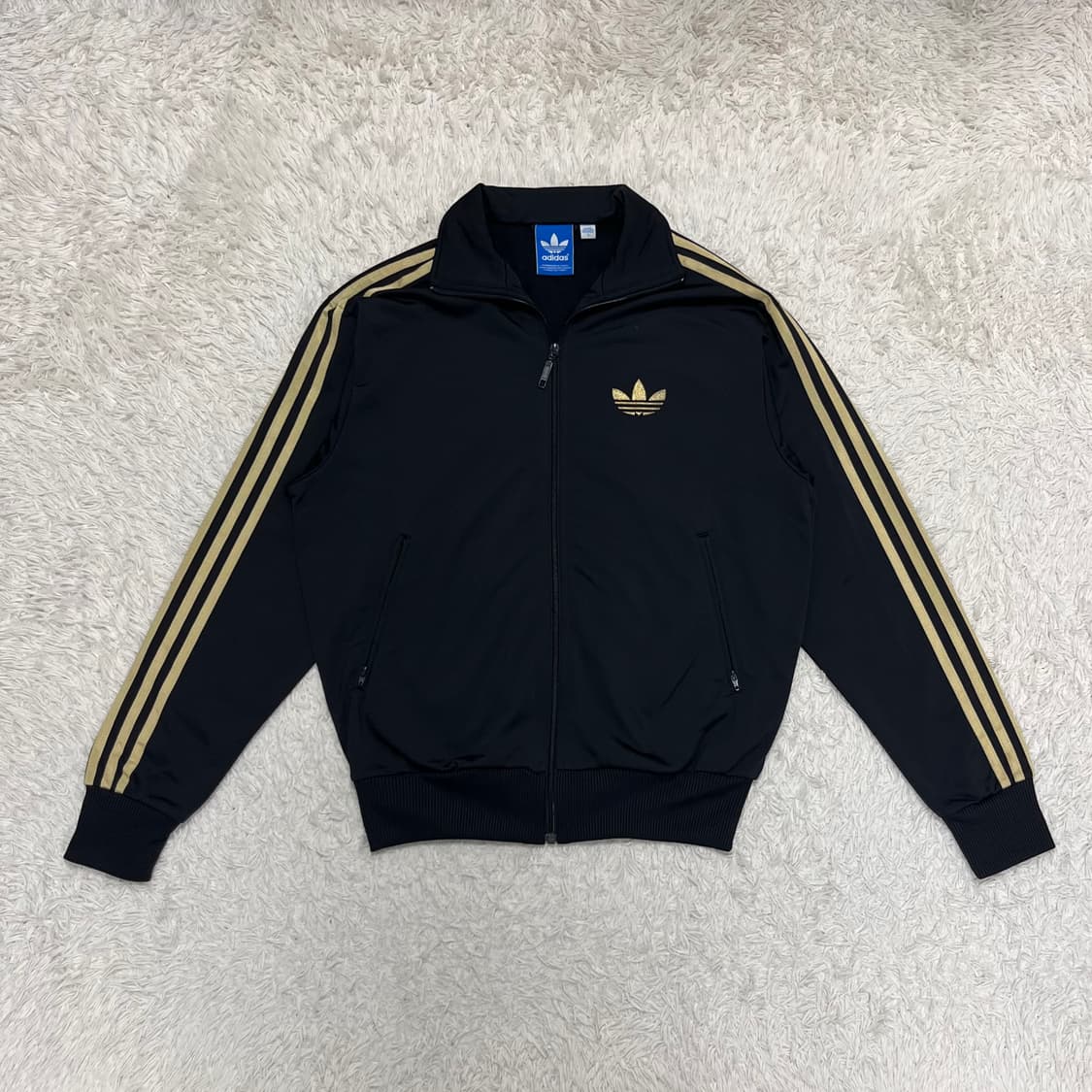 Adidas black gold Firebird jersey 상품이미지4