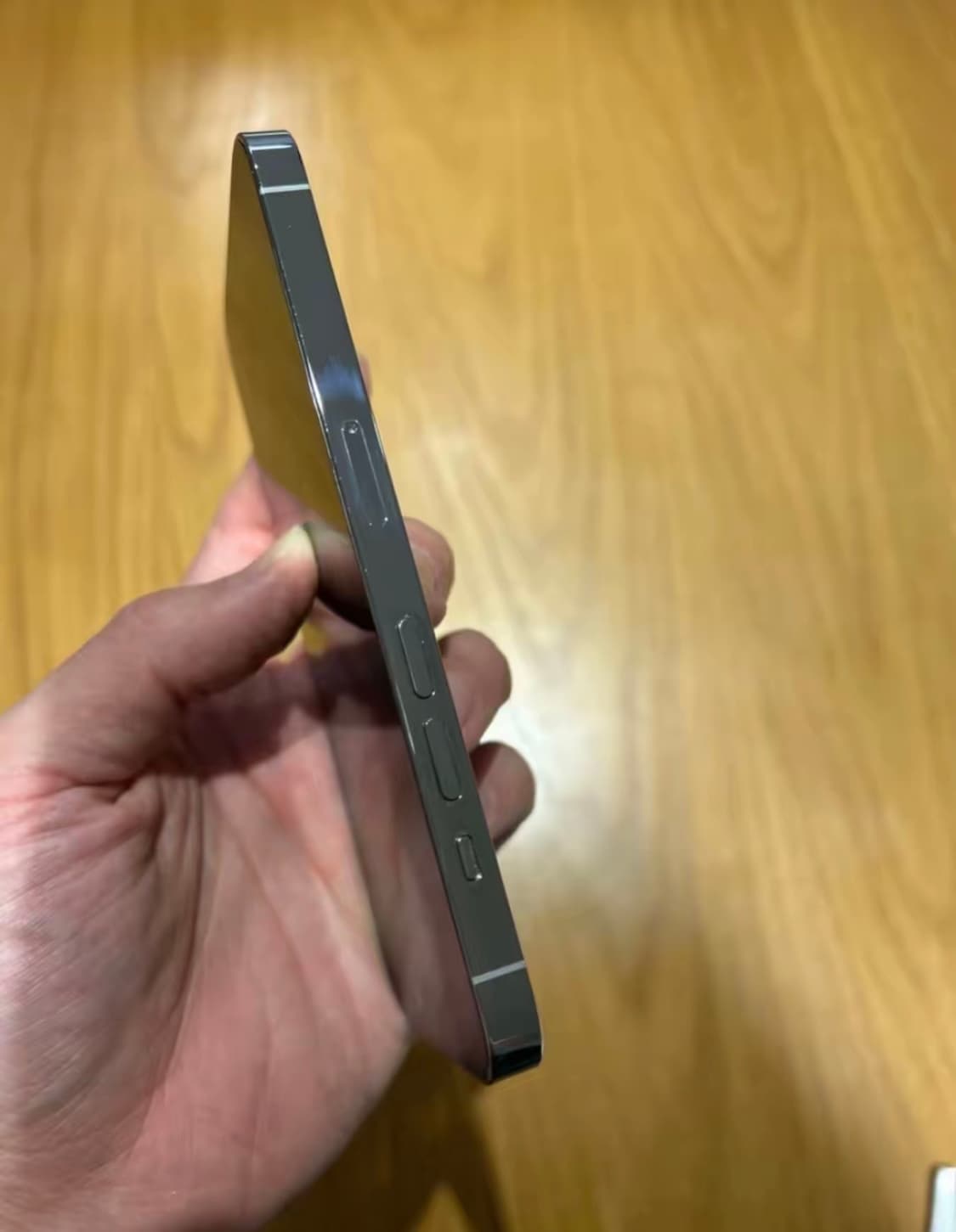 아이폰16프로 상품이미지2