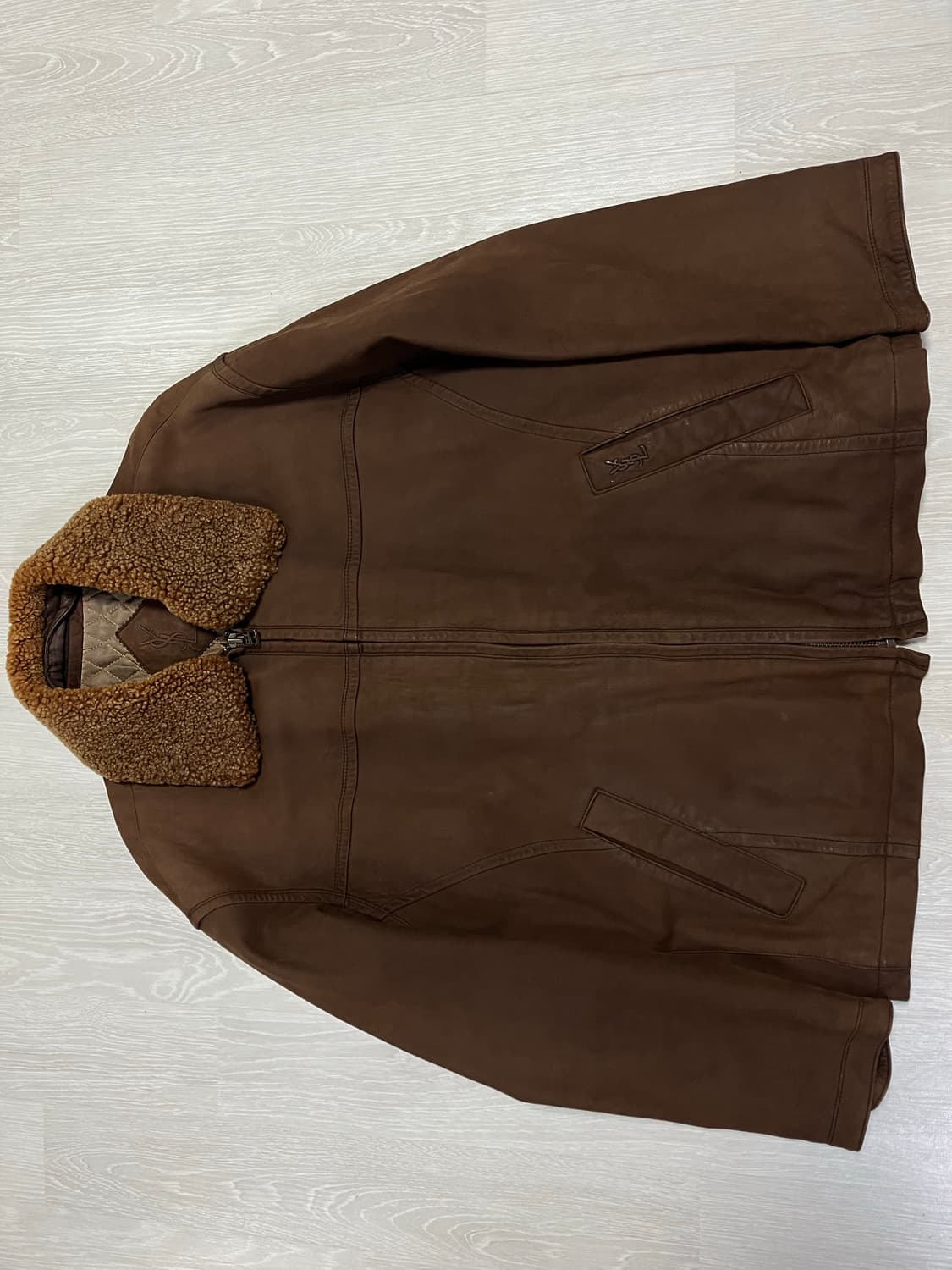 입생로랑 빈티지 양가죽 자켓 95-100 상품이미지1