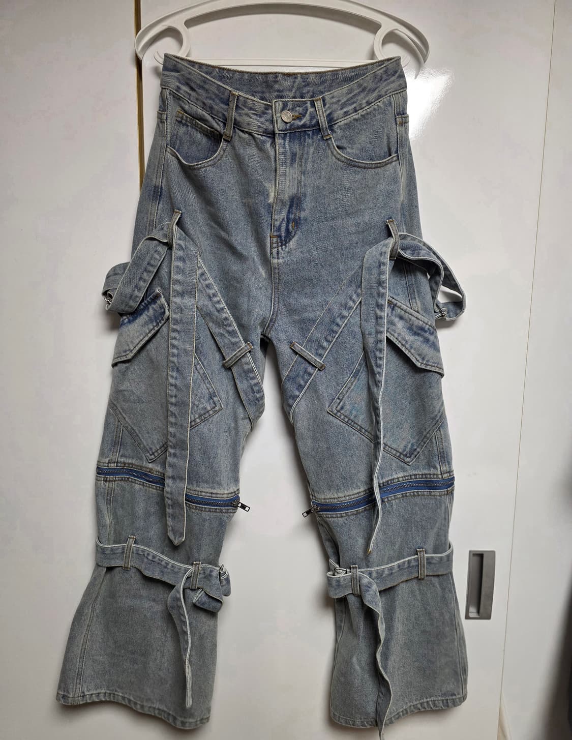 <볼칸앤아프로디테(VOLCAN&APHRODITE)>연청 데님 카고 와이드 상품이미지1