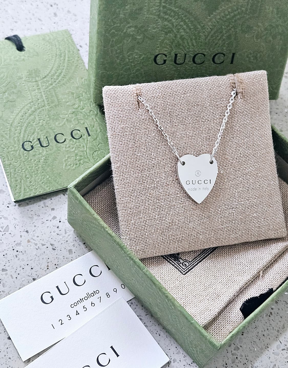 [상태최상] 구찌 트레이드마크 하트 목걸이 [정품/택포함풀구성] 상품이미지4