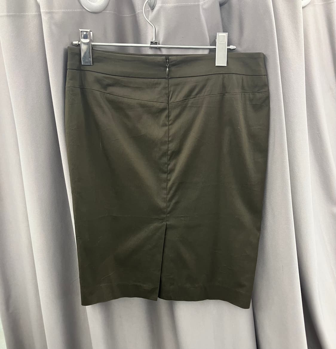 미니멀 백 슬릿 미디 스커트 상품이미지2