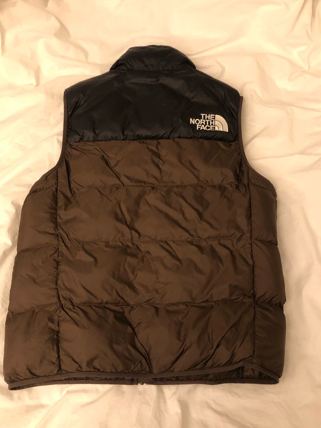 노스페이스 경량 패딩조끼 (brown,s size) 상품이미지5