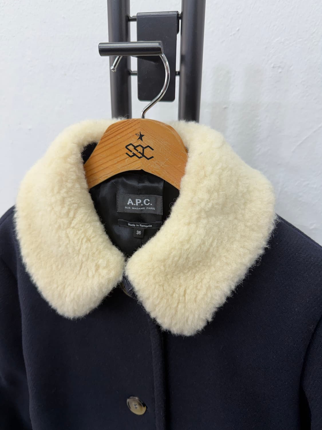 정품) A.P.C. 아페쎄 여성 넥 카라 코트 네이비 36 상품이미지5