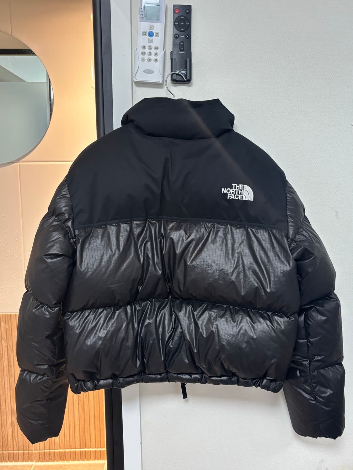 노스페이스 눕시 화이트라벨 블랙 숏 상품이미지3