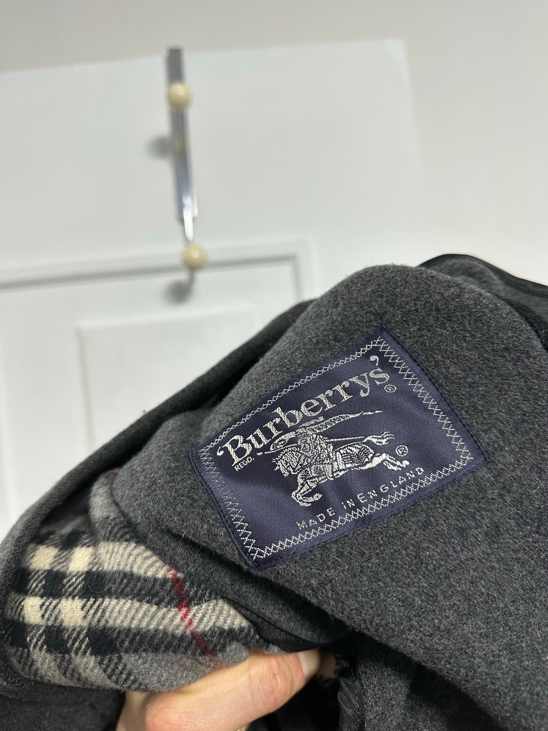 버버리 숄카라 코트 상품이미지3