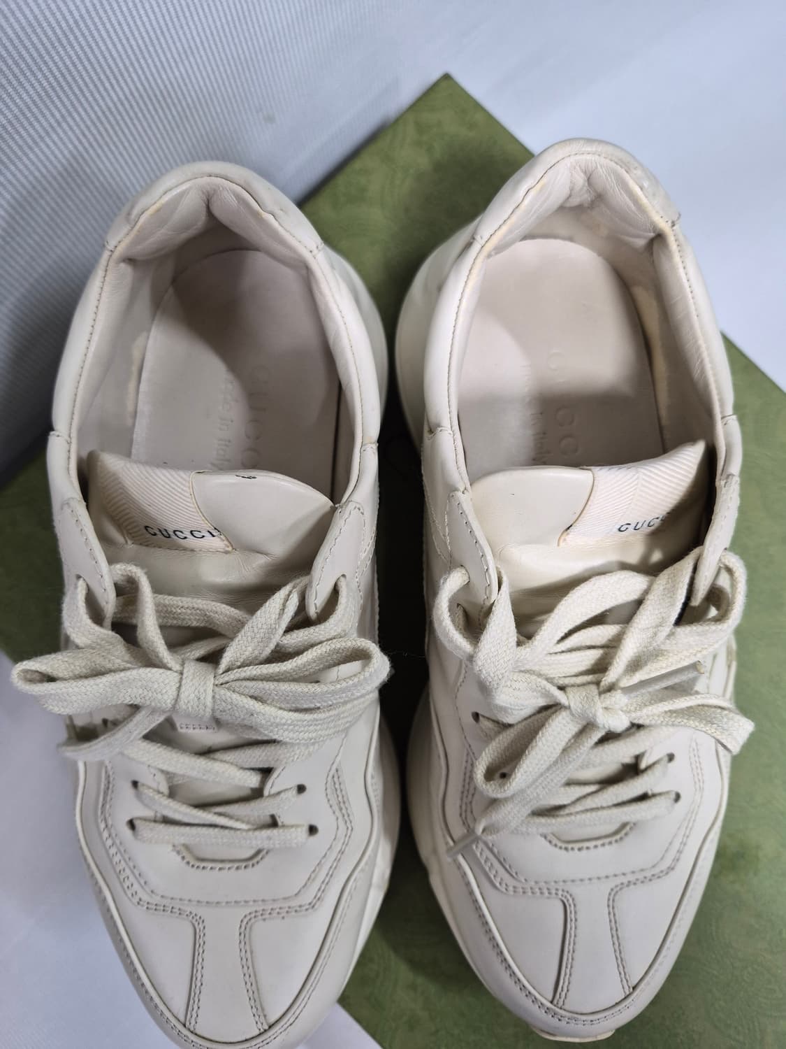 구찌 라이톤 레더 스니커즈  띠 로고 풀박 롸이톤 여성 245 상품이미지6