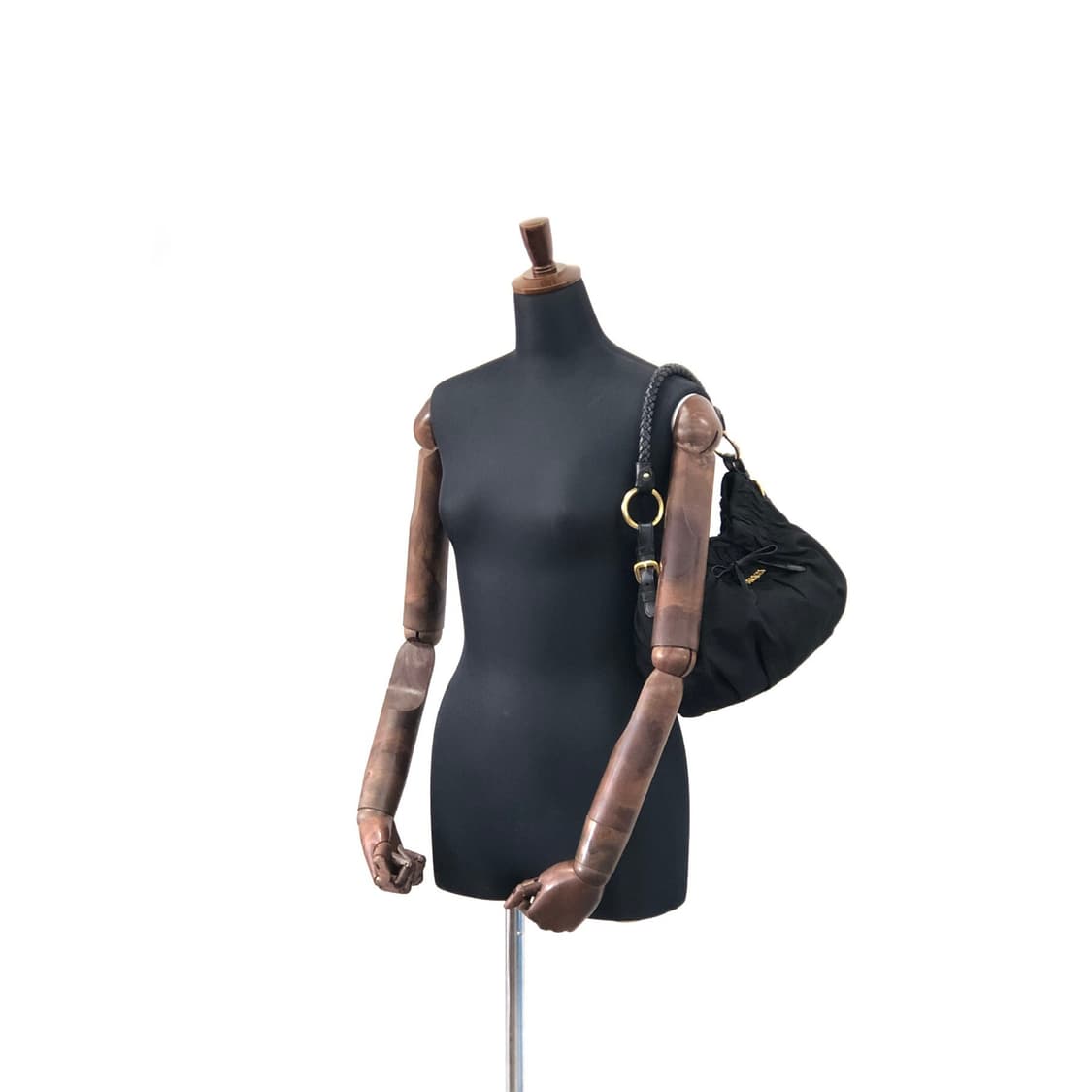 [정품] 프라다 PRADA 블랙 나일론 셔링 호보백 상품이미지2