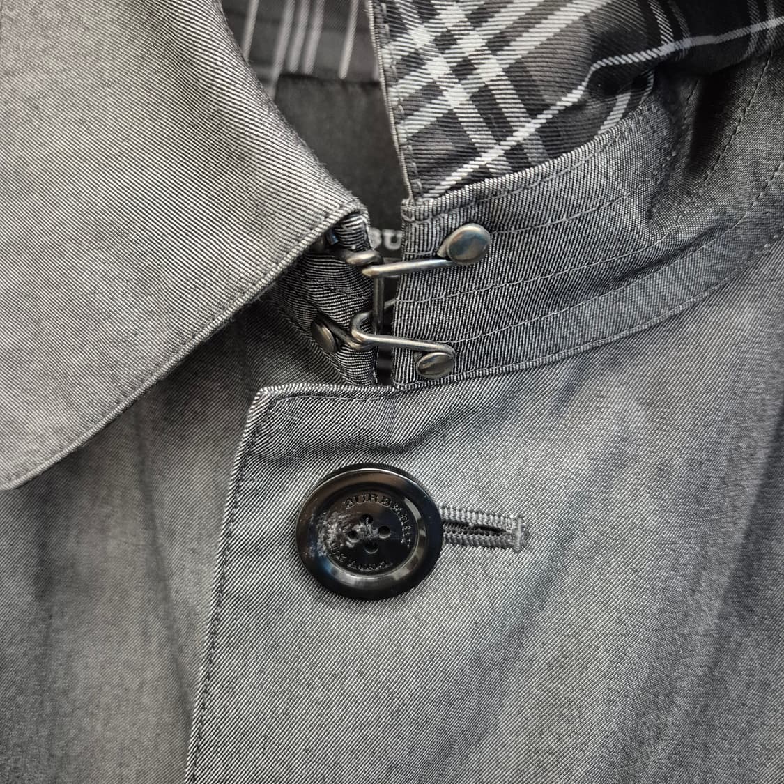 버버리 블랙 라벨 미디 트렌치 코트 LL 상품이미지4