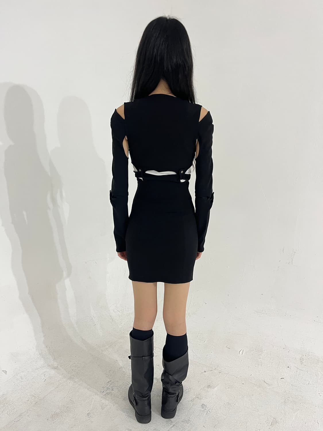Jacquemus La Robe Mari cutout minidress 상품이미지7