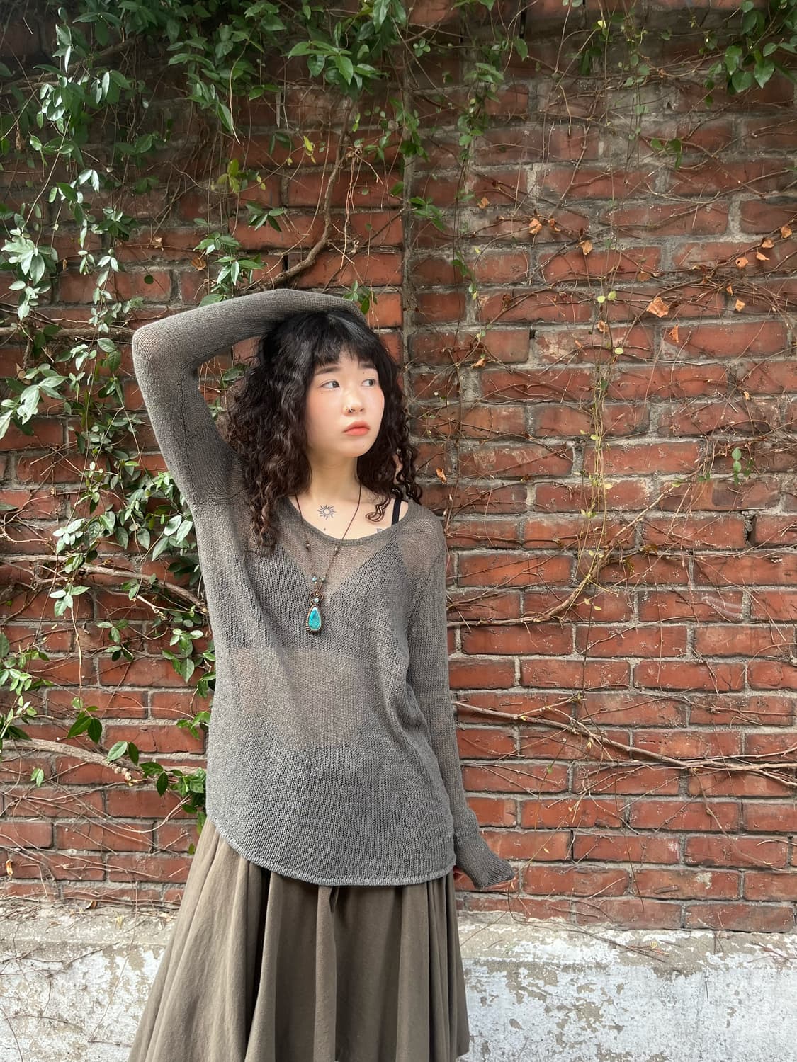 차콜 그레이 그물 니트 상품이미지1