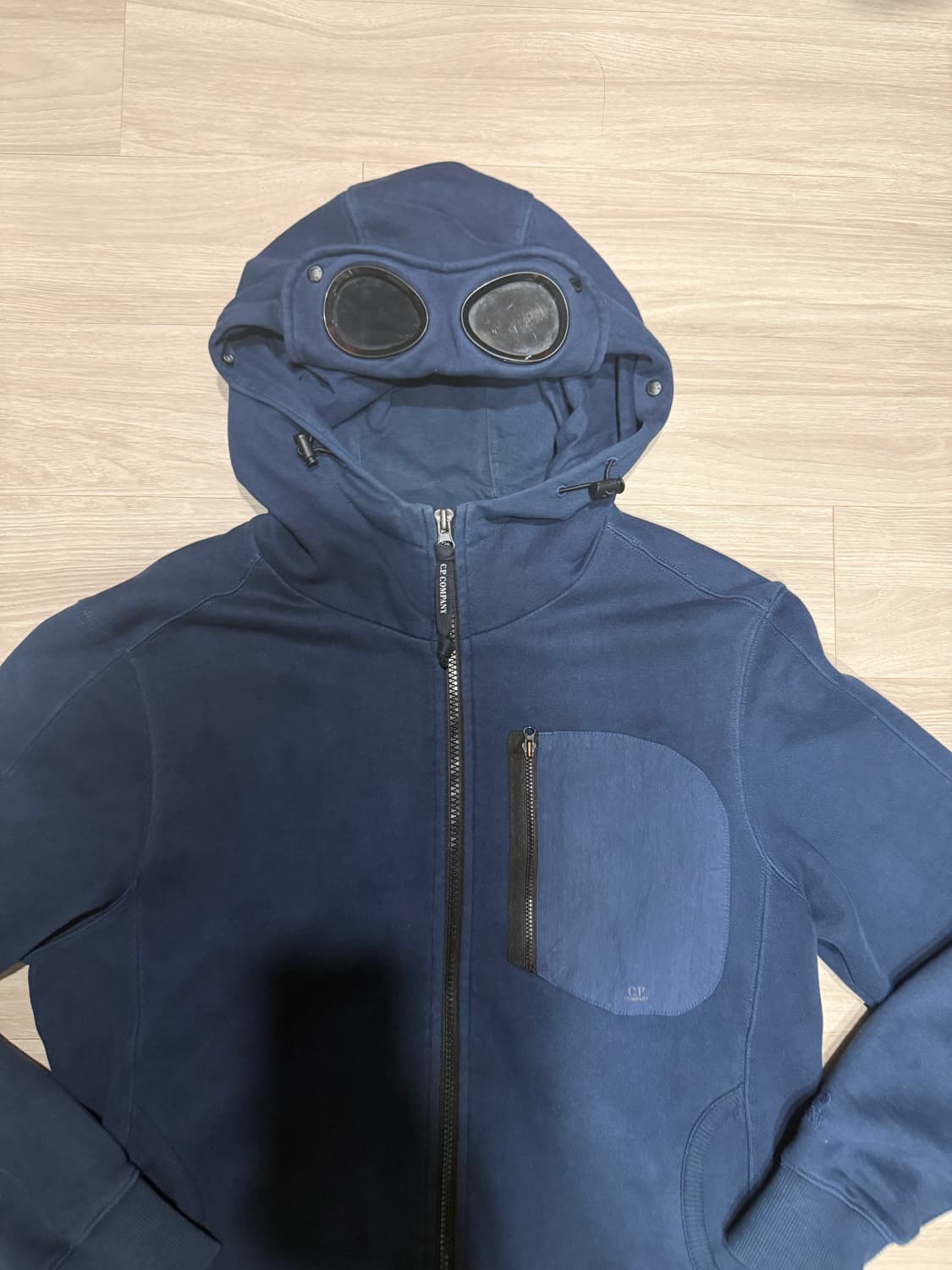 정품 cp컴퍼니 고글 후드집업 상품이미지2