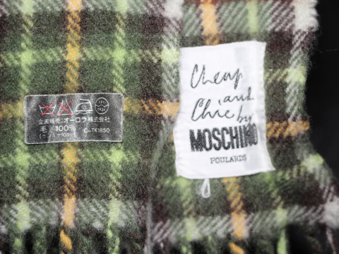 모스키노 체크 머플러 상품이미지5