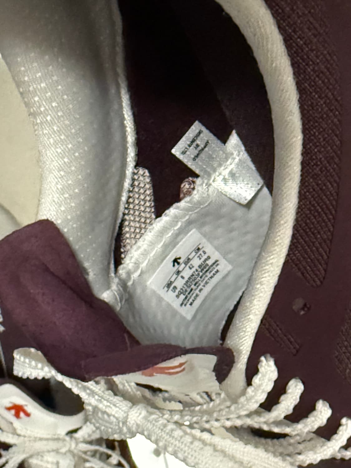 데상트 델타프로 버건디 270사이즈 상품이미지5