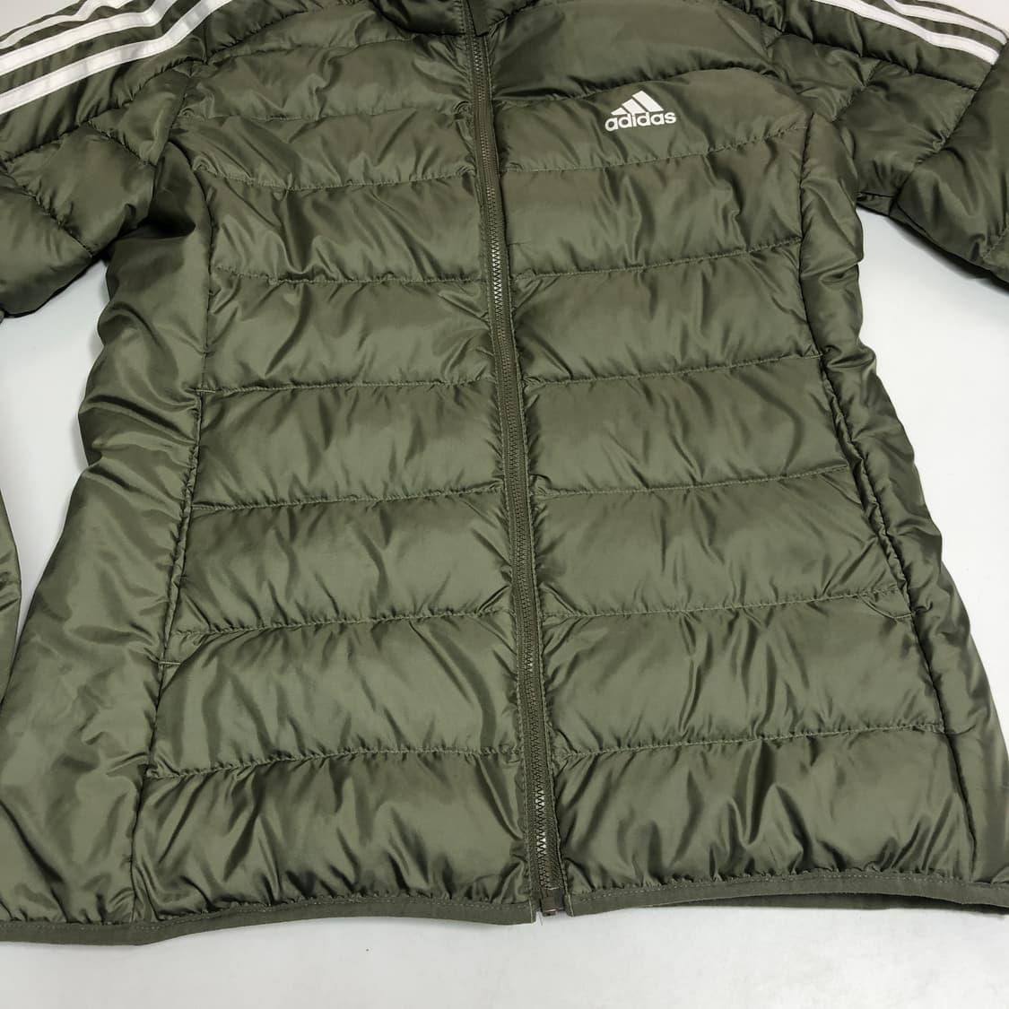 아디다스 에센셜 다운 점퍼 우먼L 상품이미지5