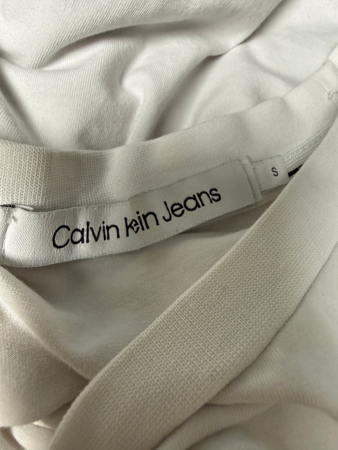 캘빈클라인 반팔티 상품이미지2