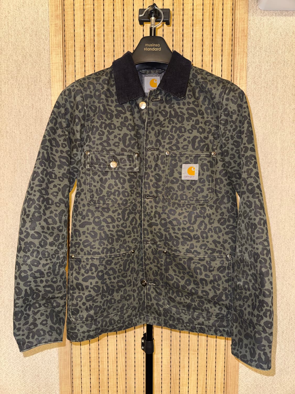 Carhartt 레오파드 초어자켓 상품이미지1