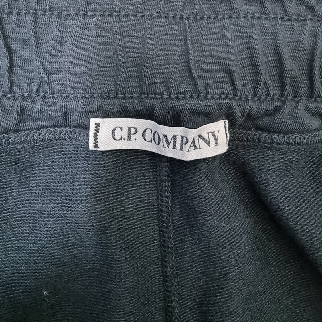 CP컴퍼니 다이애그널 레이즈드 플리스 카고 조거 팬츠 상품이미지5