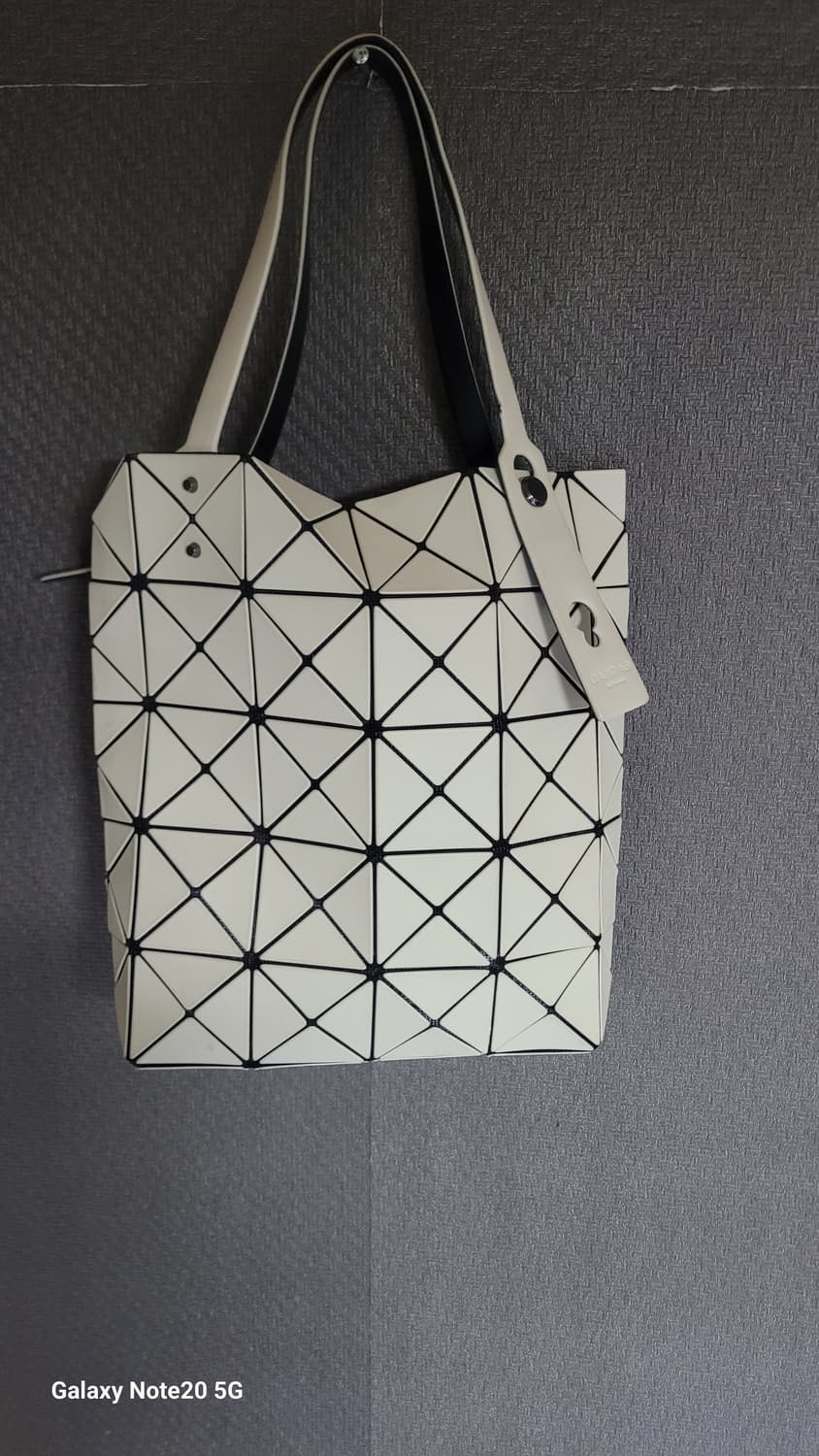 바오바오 숄더백 상품이미지1