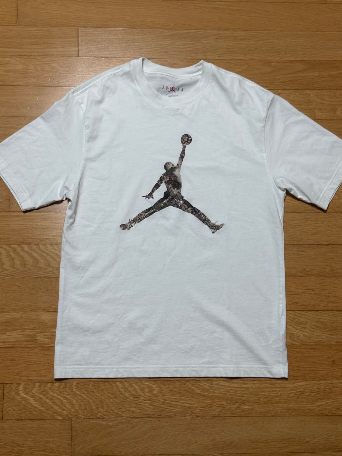 나이키 리얼트리 점프맨 반팔 티셔츠 상품이미지1