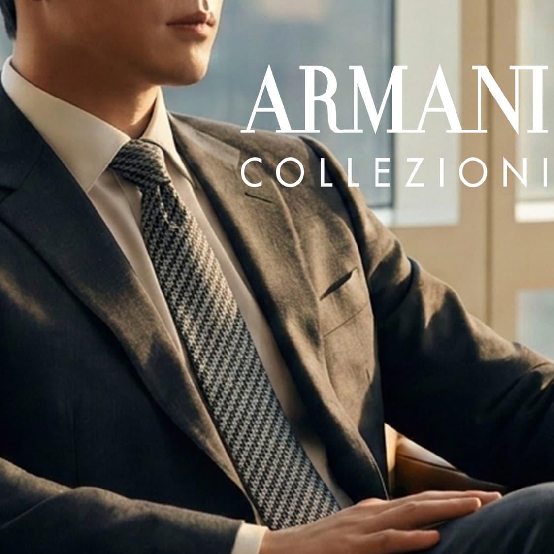 아르마니 꼴레지오니 블랙 패턴 넥타이 9.9cm A+등급 K2599
 상품이미지1