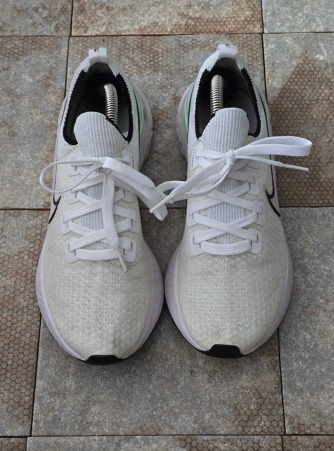 (250)나이키 리액트 인피니티 런 플라이니트 상품이미지2