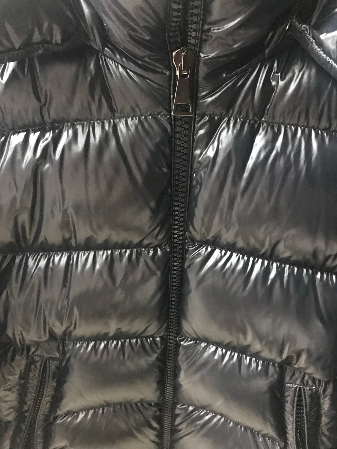 몽클레르 Maire 후드 쇼트 다운 재킷 상품이미지2