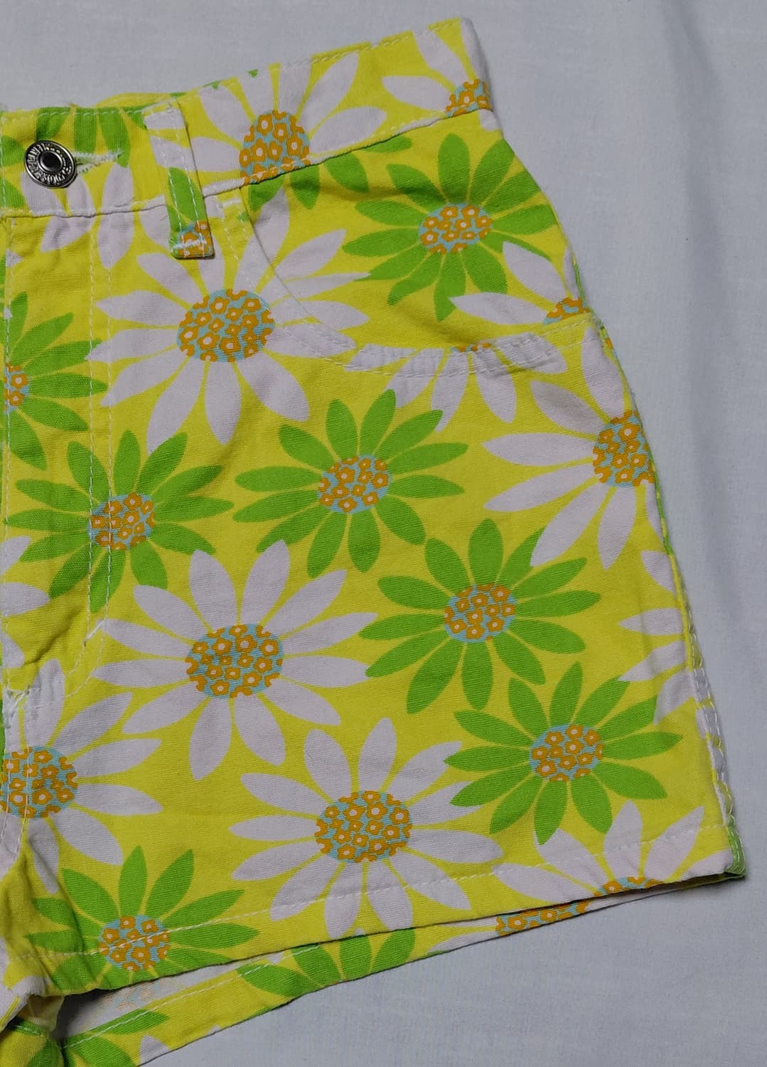 [Made in Italy] 베네통 빈티지 플라워 코튼 쇼츠 (S사이즈) 상품이미지3