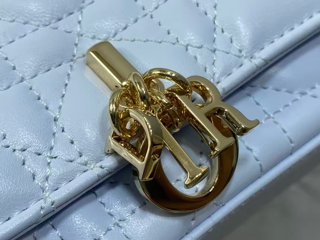 디올 시그니처 넝쿨 체크로 클래식한 레터링 참장식 상품이미지3