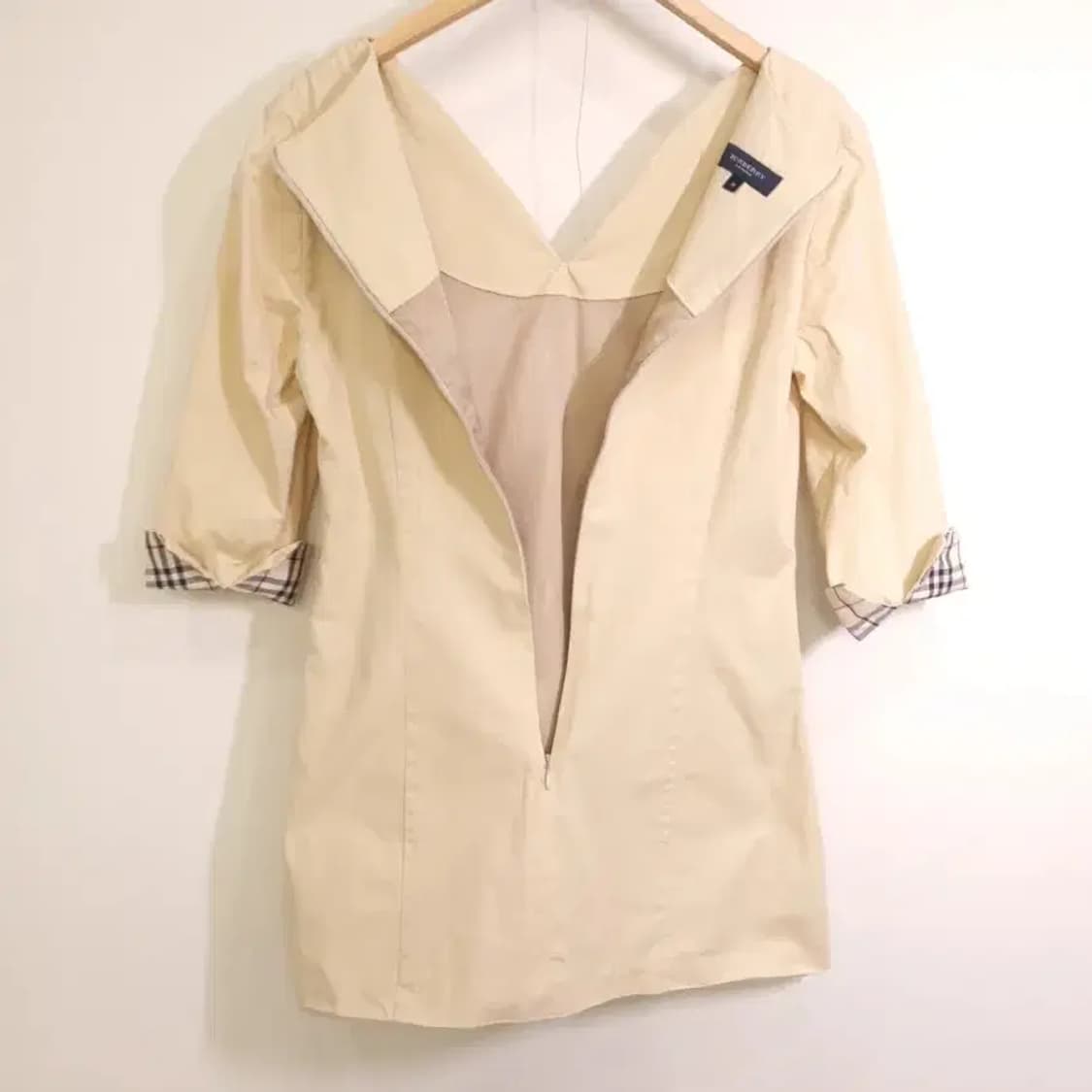 버버리 런던 체크 커프스 반팔 튜닉 블라우스 55 상품이미지6