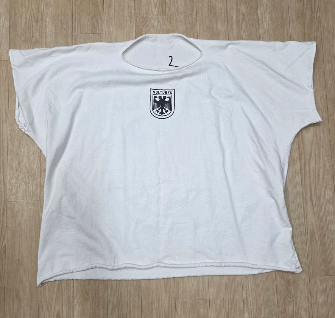 [2] 칸예 이지 벌쳐스 YZY VULTURES 반팔 110 상품이미지2