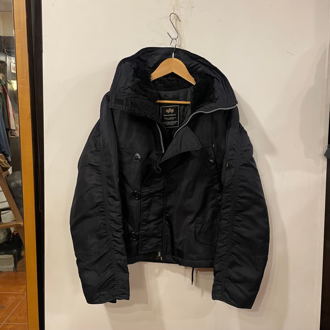 알파인더스트리 리메이크 크롭봄버 S 상품이미지4