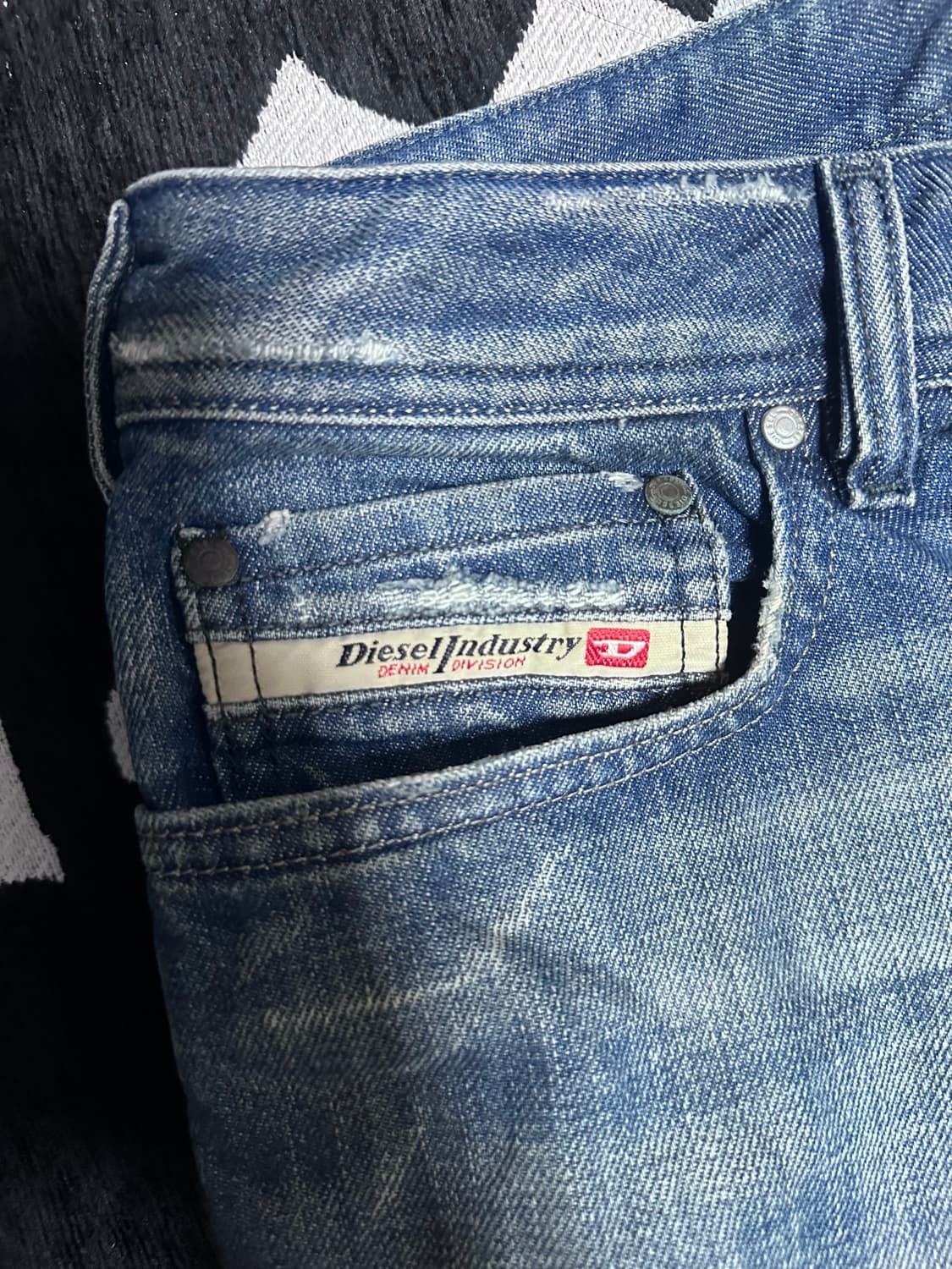 디젤 ZATHAN 부츠컷 31 사이즈 상품이미지2