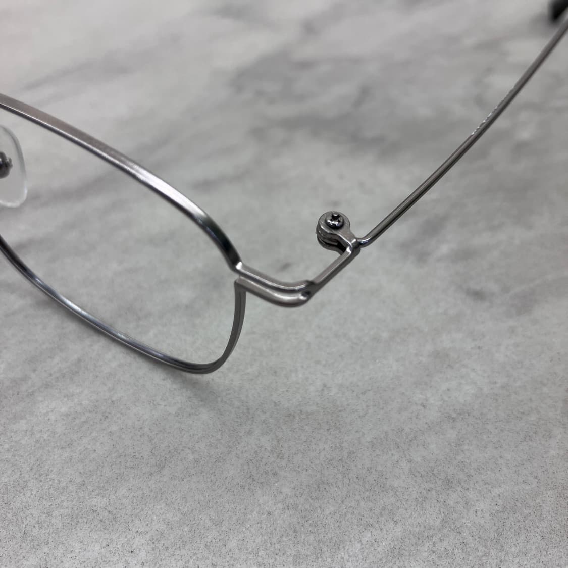 C53 PBL 실버 소프트 스퀘어 역산각 메탈테 안경 상품이미지2