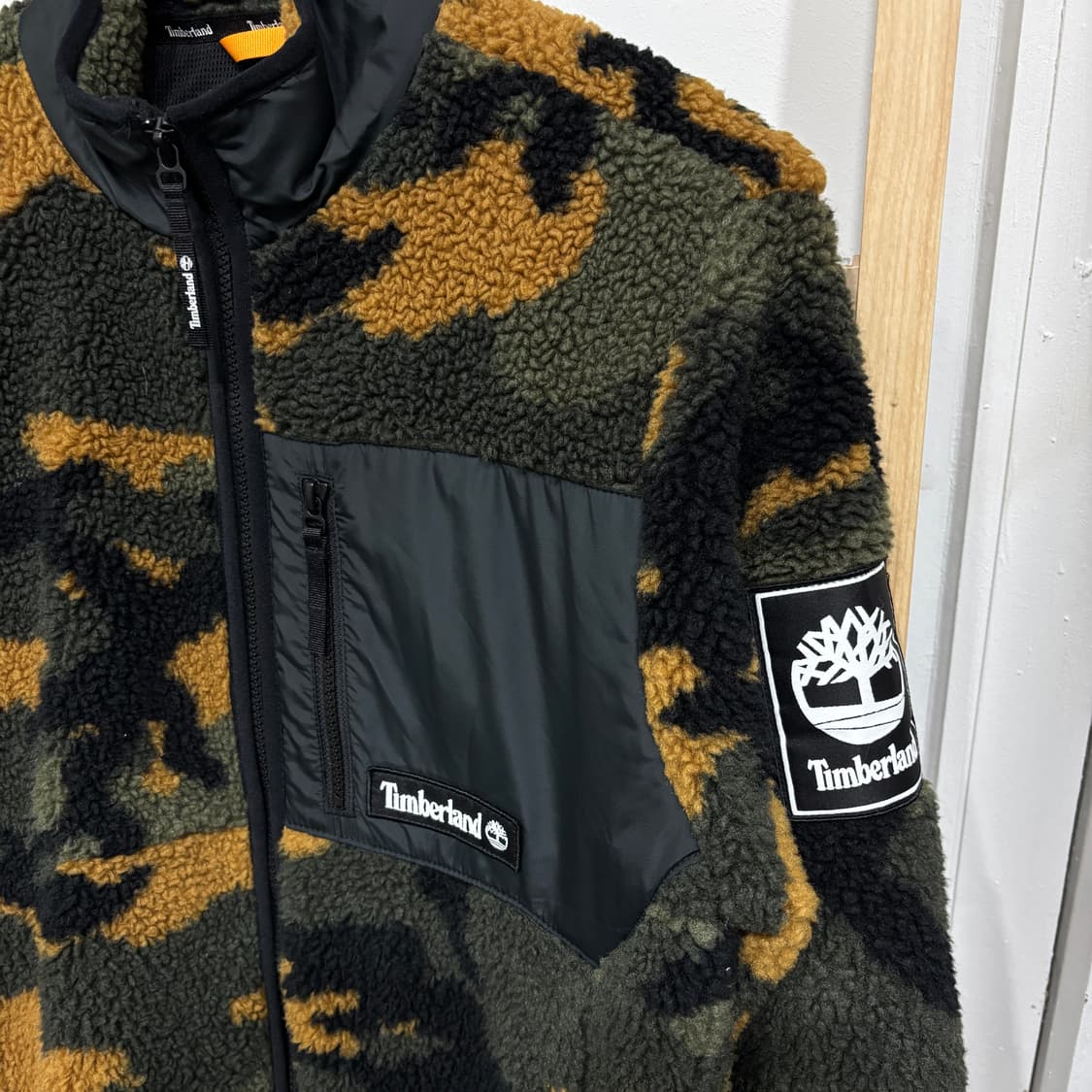 팀버랜드 카모플라쥬 후리스집업 상품이미지2