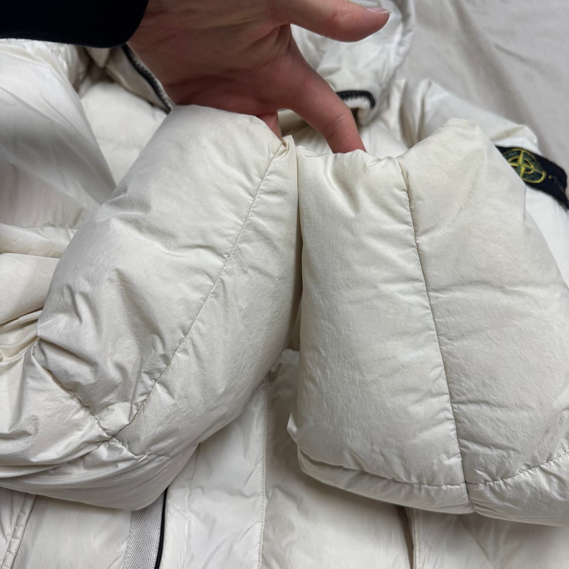 스톤아일랜드 가먼트 다이드 크림 크링클랩스 L 상품이미지3