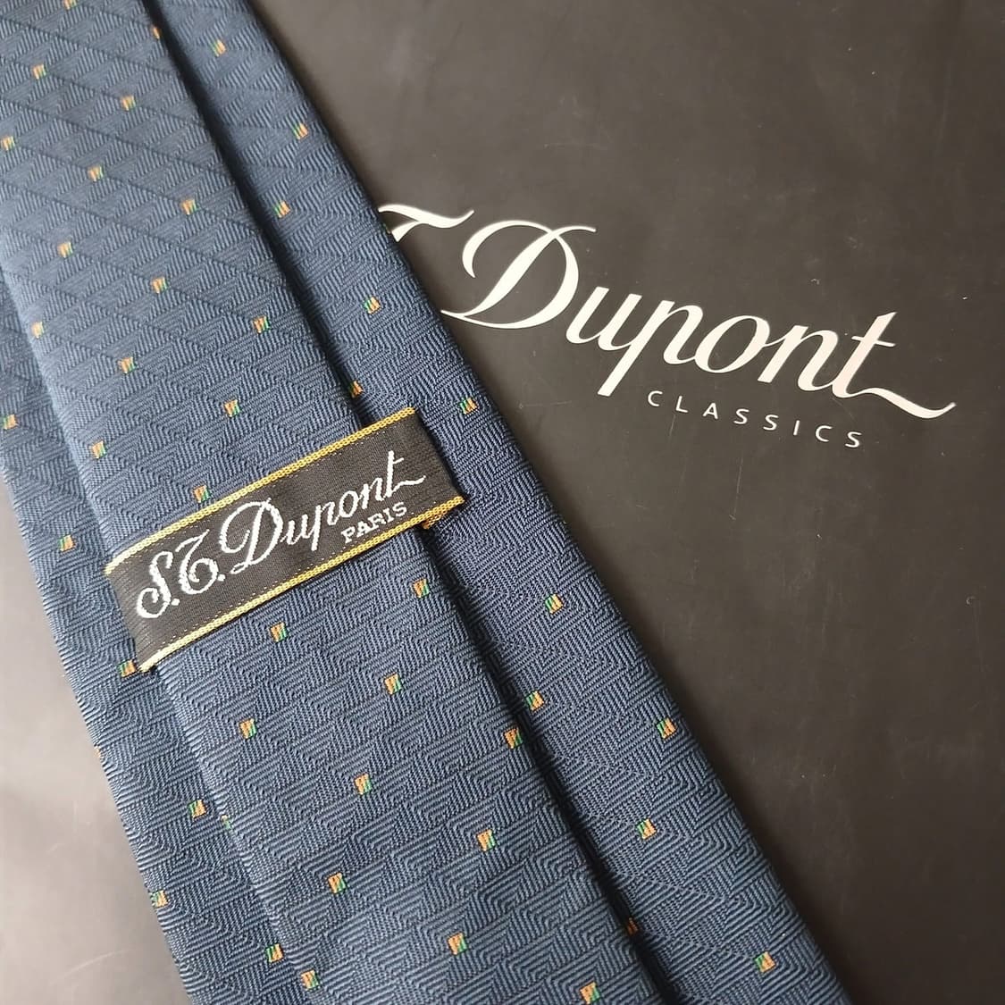 듀퐁 실크 네이비 미니멀 자카드 넥타이 8.2cm A+등급 A19183 상품이미지5