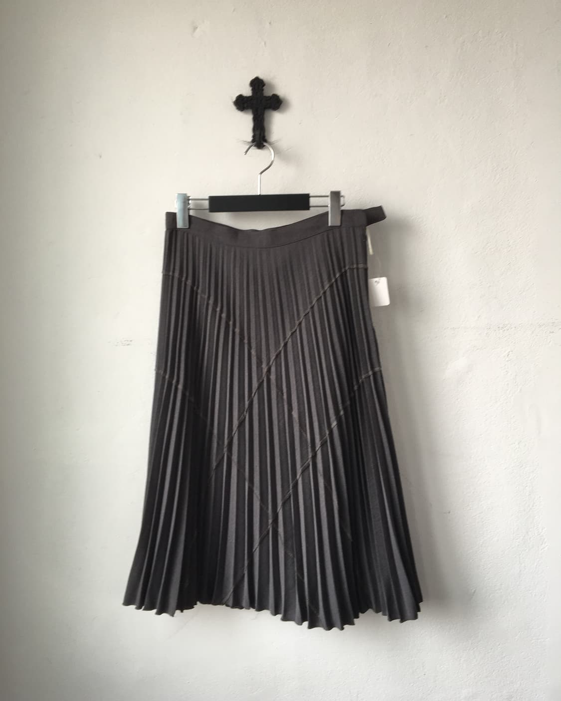 Line detail pleats skirt 상품이미지1