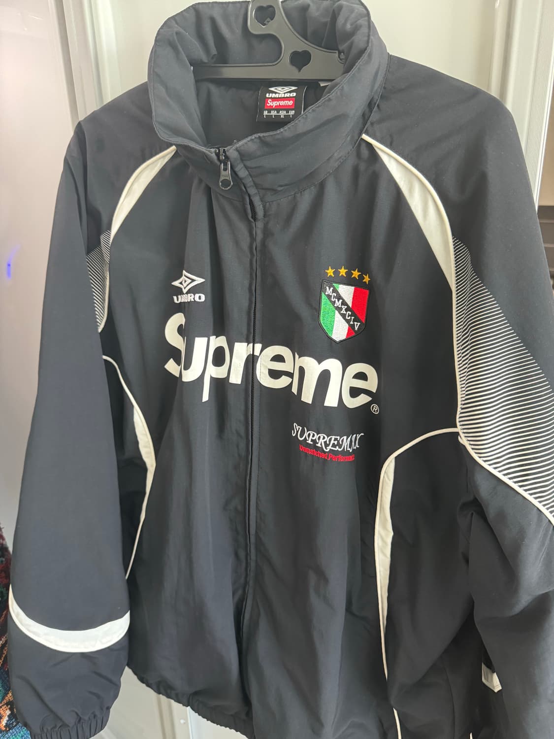 슈프림 엄브로 트랙자켓 블랙 L 상품이미지1