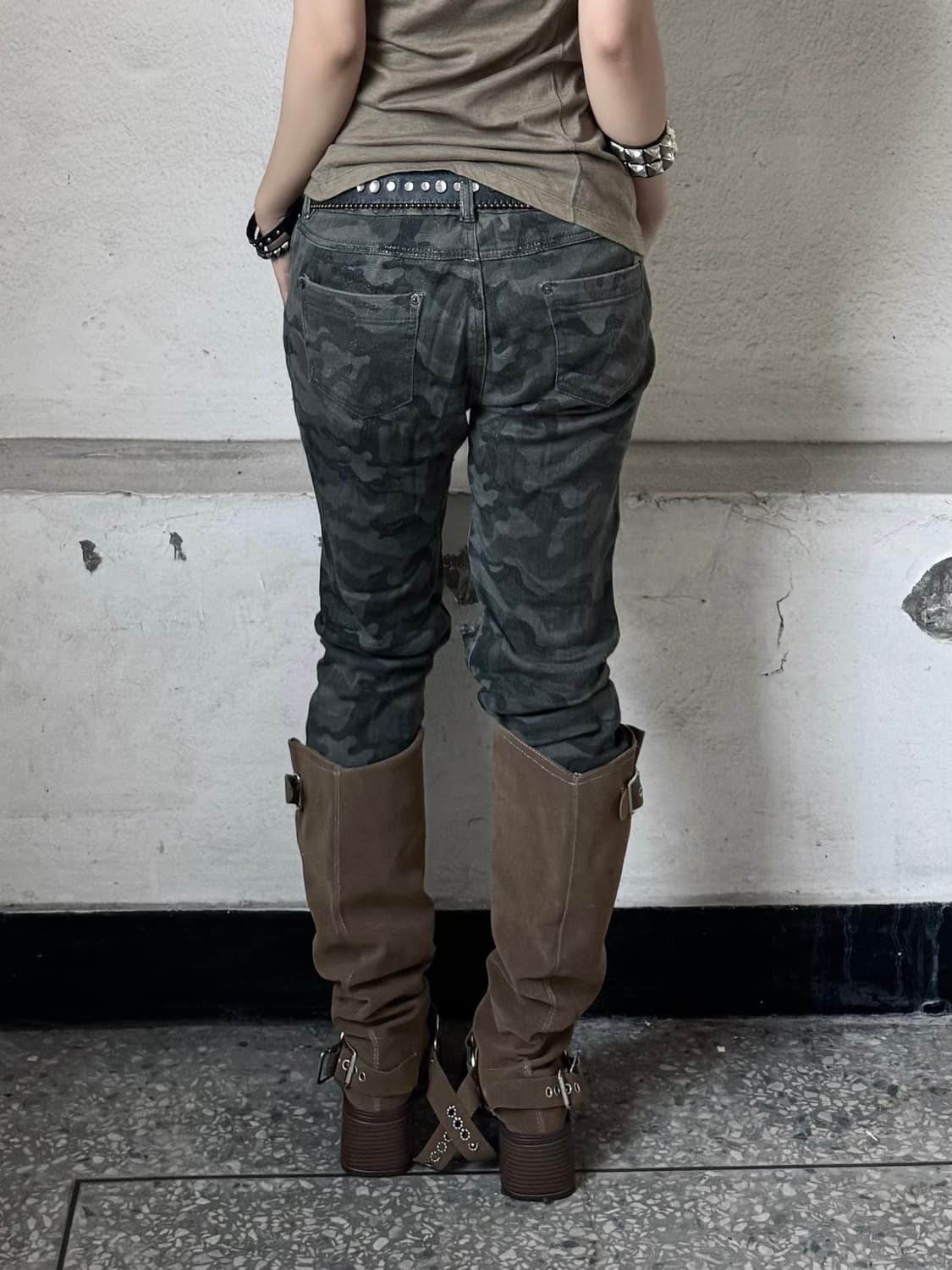 Distressed camo pants 상품이미지2