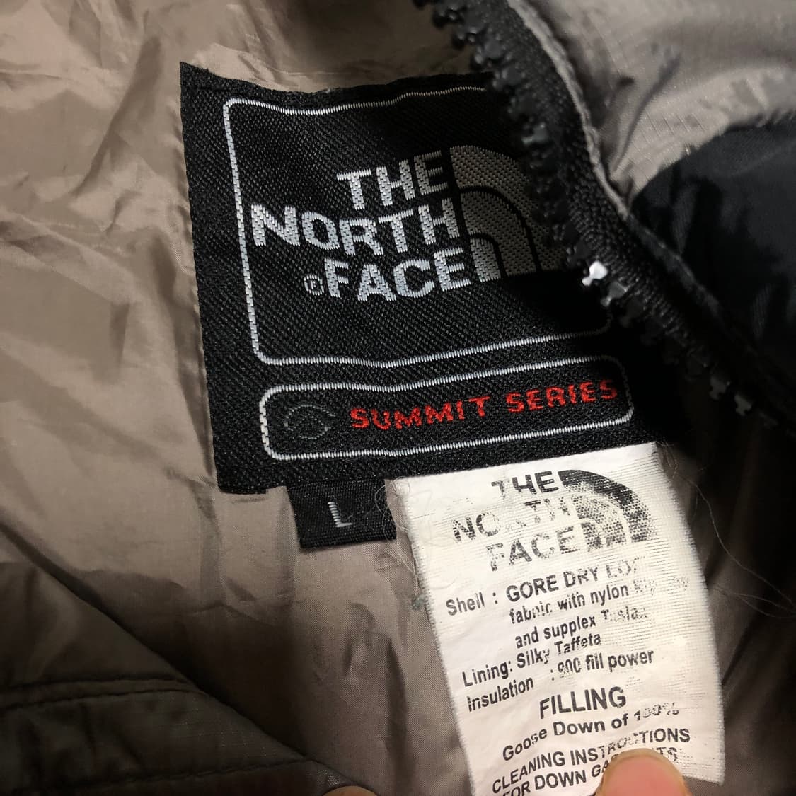 노스페이스 패딩 조끼 실버그레이 상품이미지4