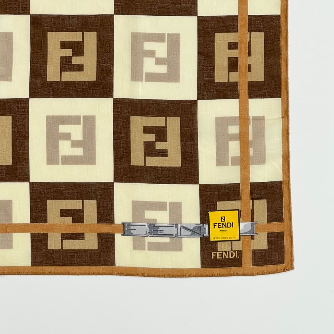 (새상품) fendi / 펜디 쁘띠스카프 손수건 상품이미지4
