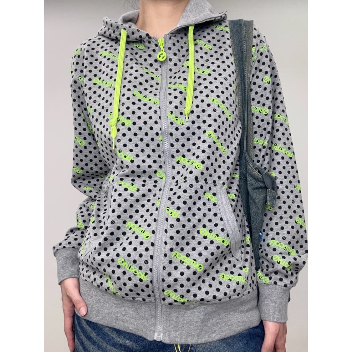빈티지 도트 그레이 후드집업 상품이미지1