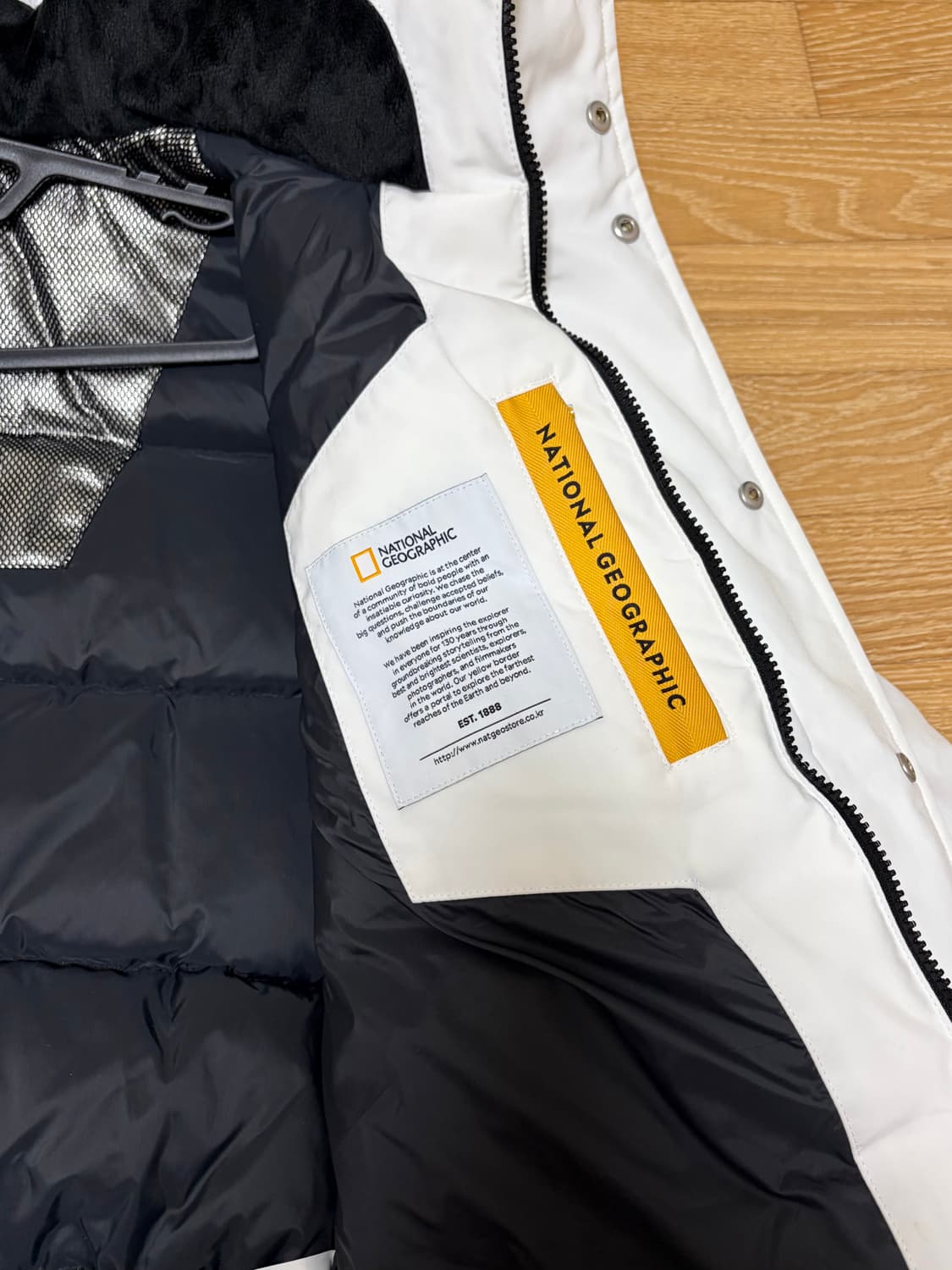 내셔널지오그래픽 타루가 숏패딩 화이트 s 상품이미지3