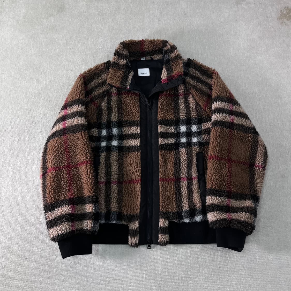 100 버버리 21FW 노바체크 캐시미어 양털 플리스 자켓 상품이미지1