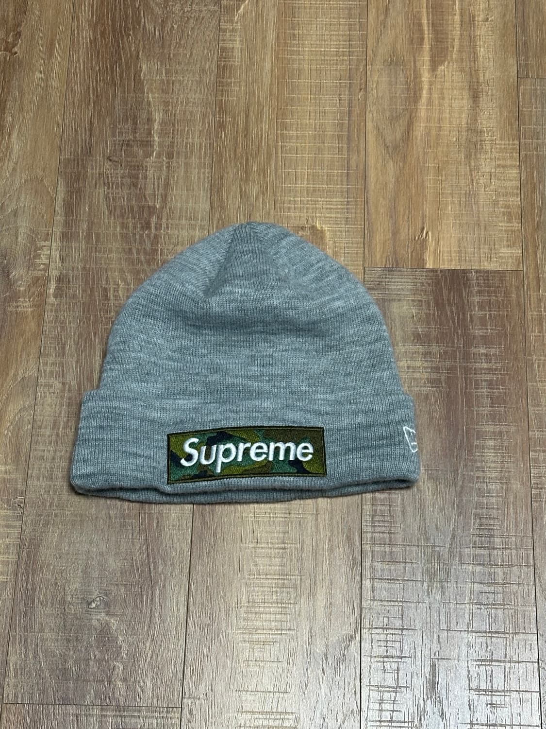 슈프림 뉴에라 박스로고 카모 비니 상품이미지1