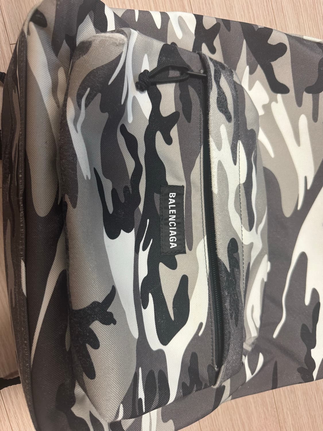 발렌시아가 Balenciaga 익스플로러 카모 백팩 상품이미지4