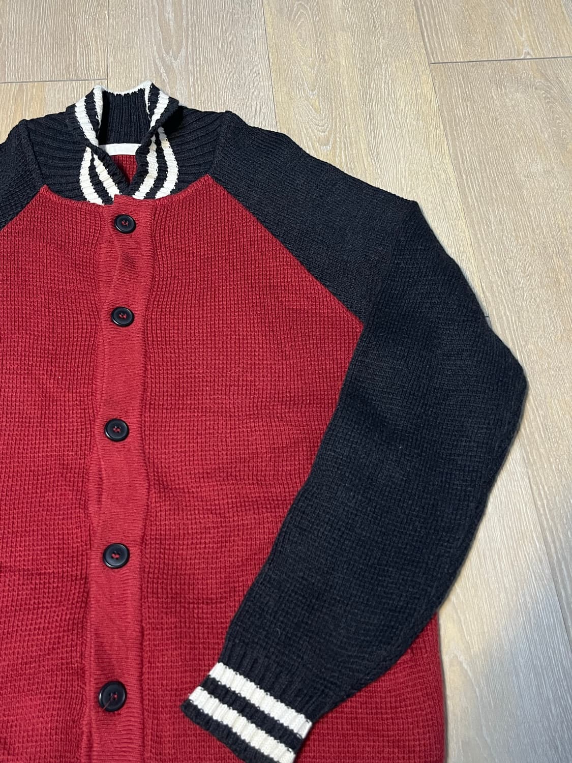 바시티 니트 가디건 상품이미지3